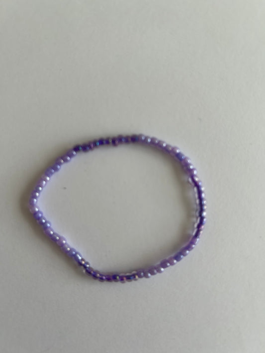 Armbandje 2 kleuren paars